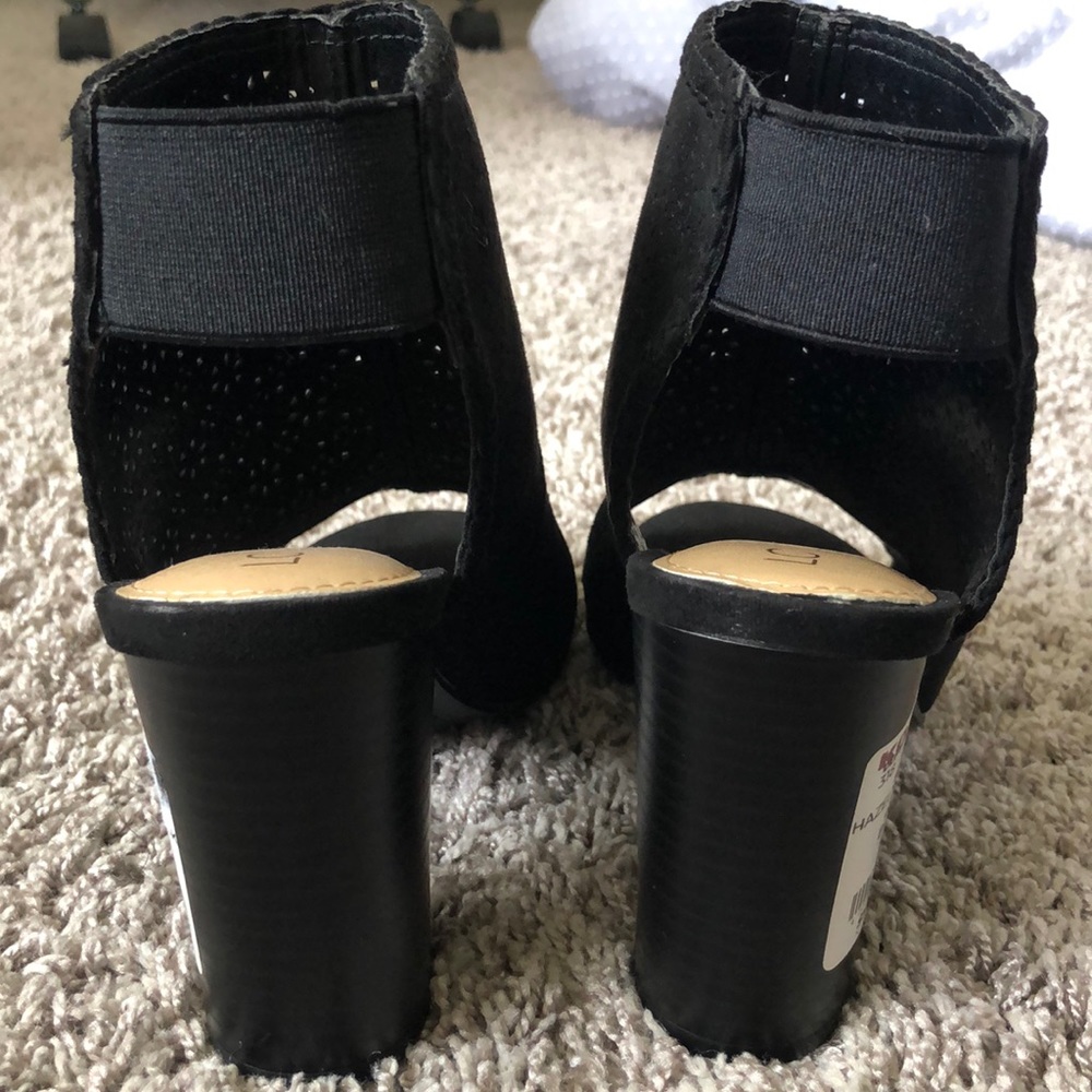 .SOLD. Lauren Conrad Black Peep Toe Boots 6 1/2 - Picture 7 of 8